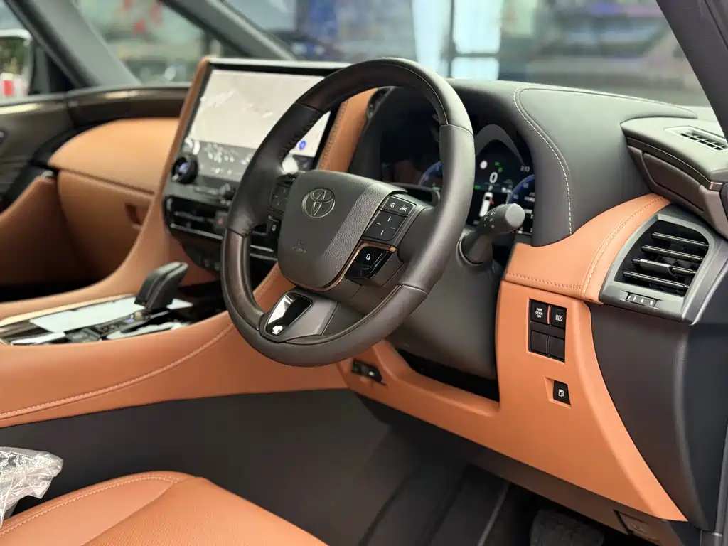 Toyota Vellfire 2025 2.4T Automatic