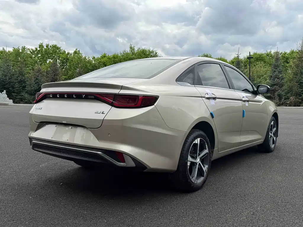 Geely Emgrand 2022 4th Generation 1.5L CVT Prestige