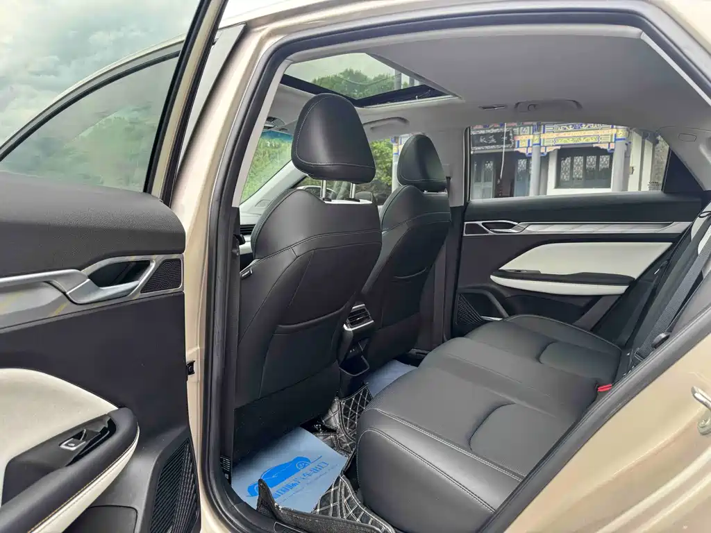 Geely Emgrand 2022 4th Generation 1.5L CVT Prestige
