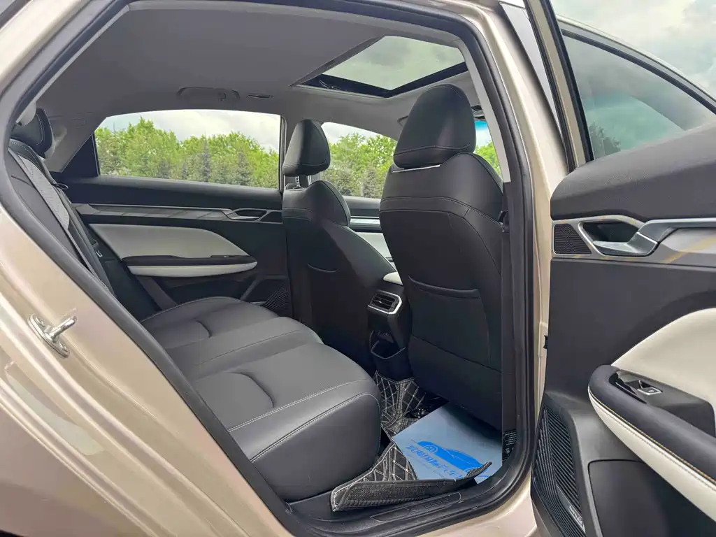 Geely Emgrand 2022 4th Generation 1.5L CVT Prestige