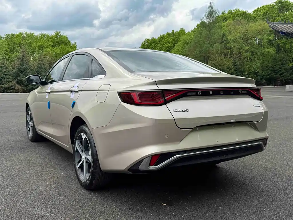 Geely Emgrand 2022 4th Generation 1.5L CVT Prestige