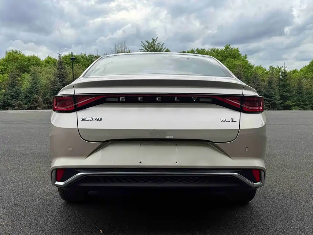 Geely Emgrand 2022 4th Generation 1.5L CVT Prestige