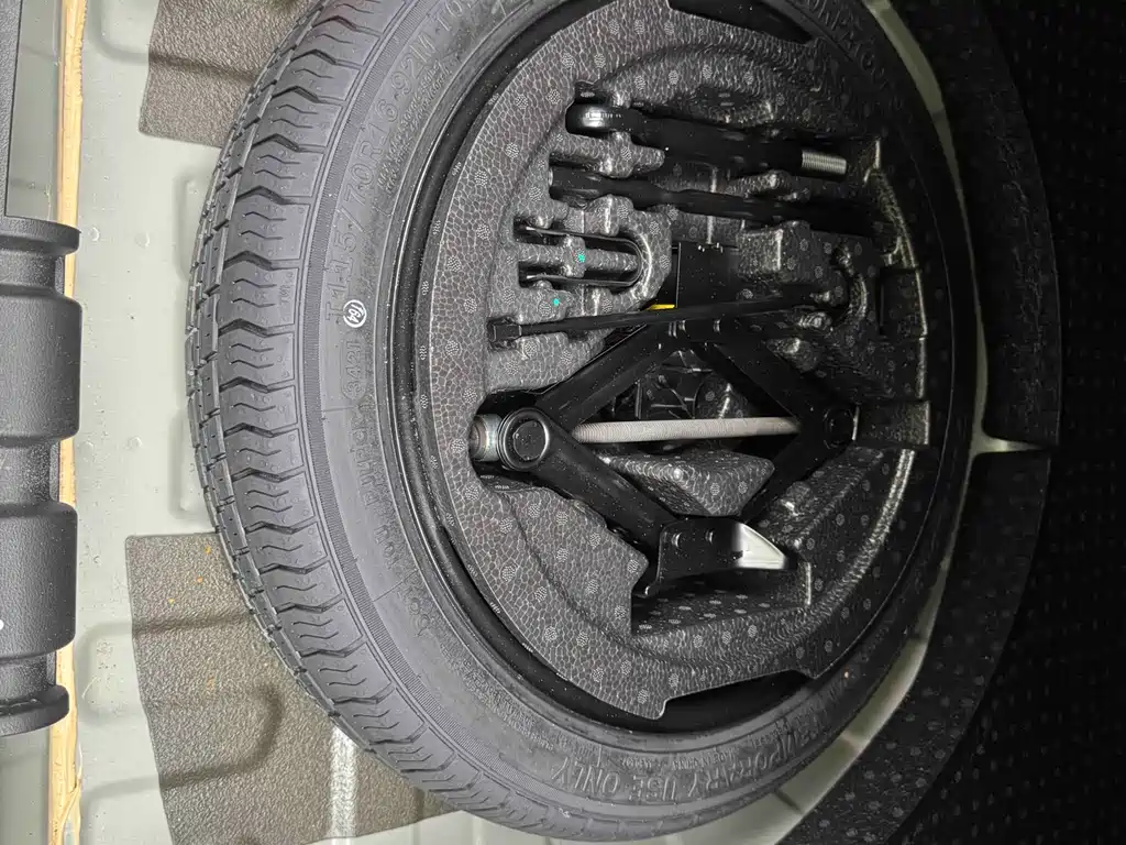 Geely Emgrand 2022 4th Generation 1.5L CVT Prestige