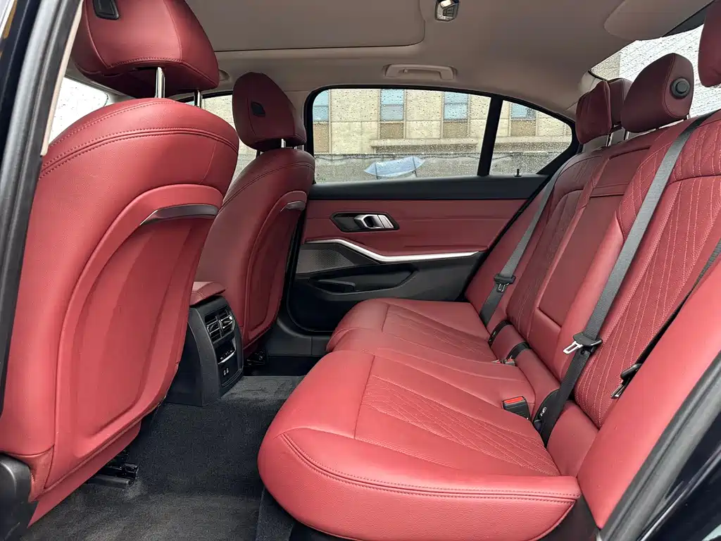 BMW 3 Series 2023 320Li M Sport Package - фото 9