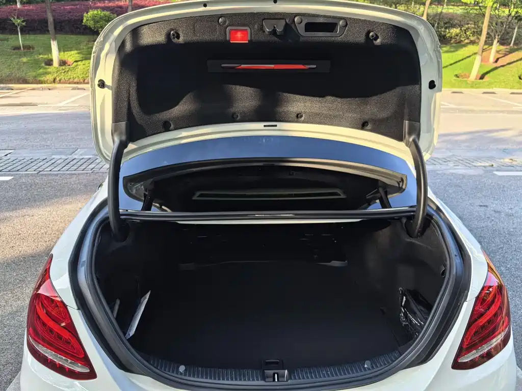 Mercedes-Benz C-Class 2016 C 200 L Sport