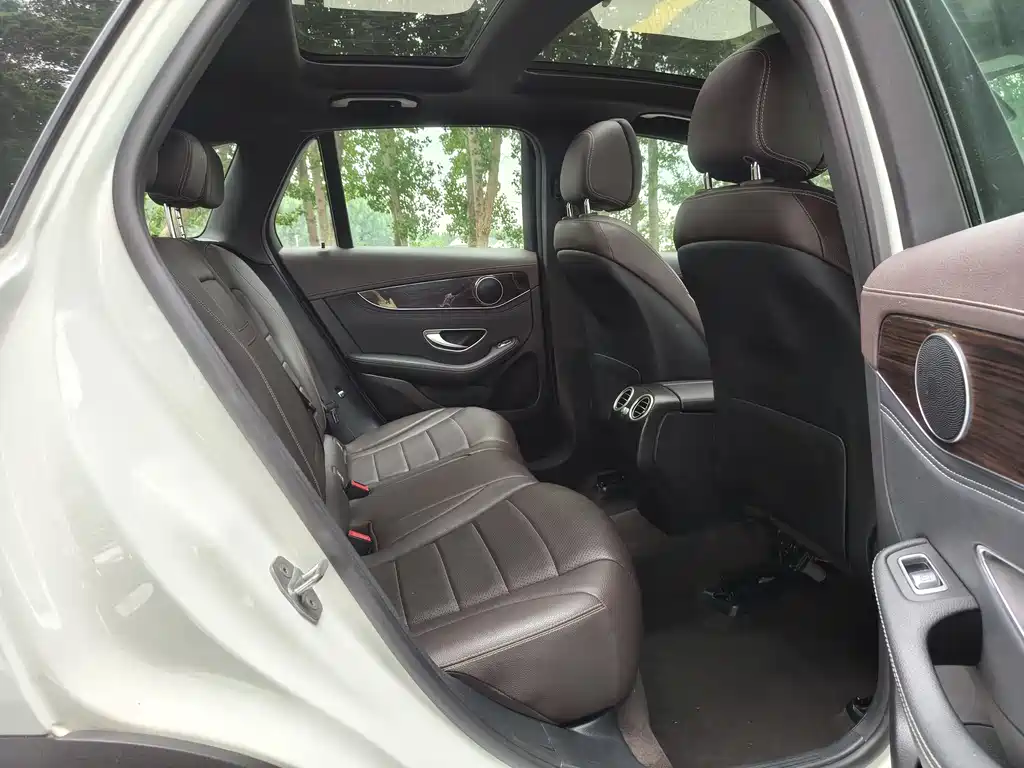 Mercedes-Benz GLC 2017 GLC 260 4MATIC Luxury