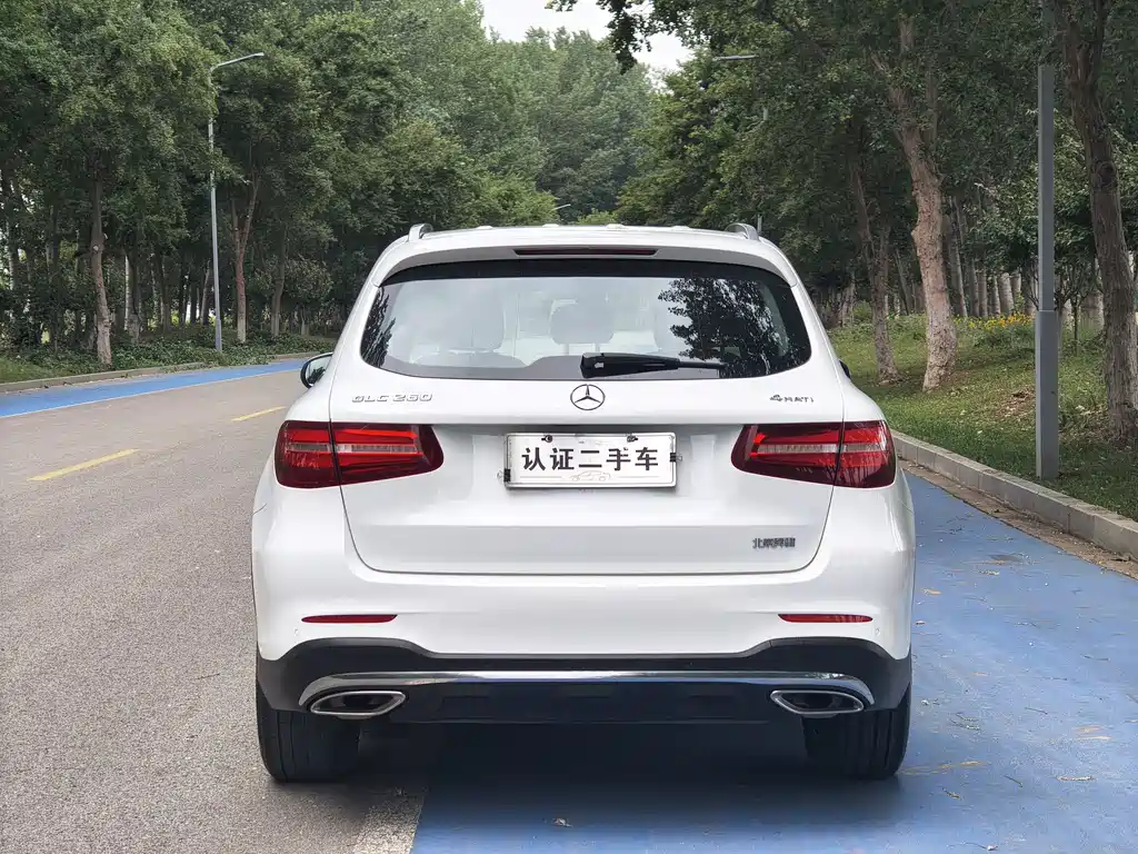 Mercedes-Benz GLC 2017 GLC 260 4MATIC Luxury