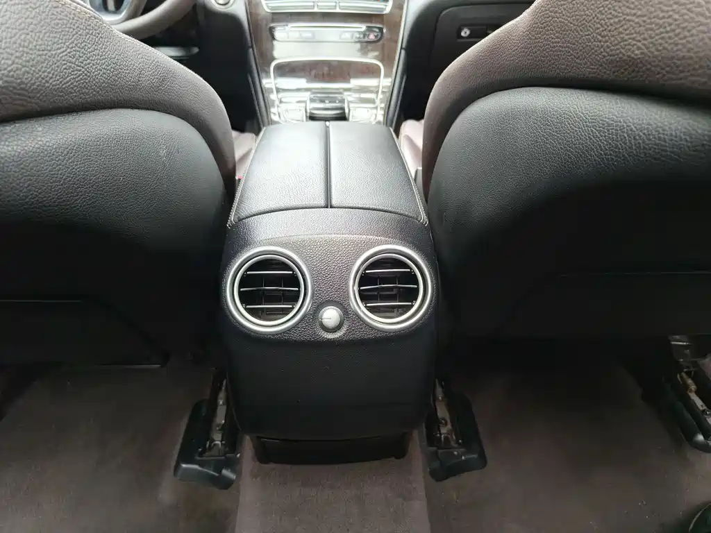 Mercedes-Benz GLC 2017 GLC 260 4MATIC Luxury