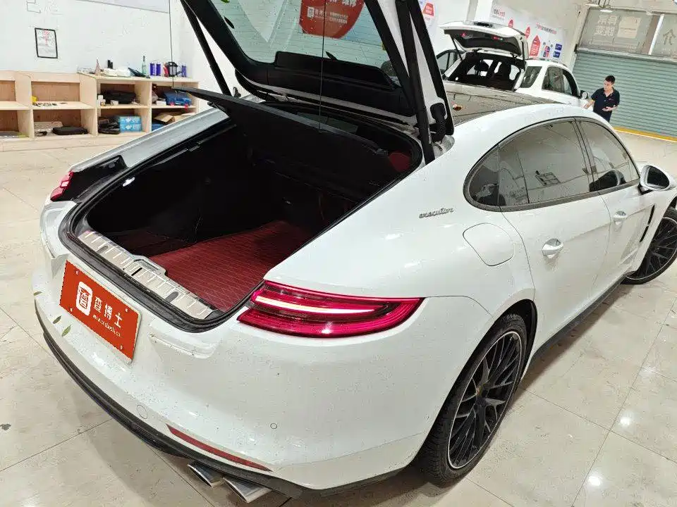 Porsche Panamera 2019 Executive LWB 2.9T