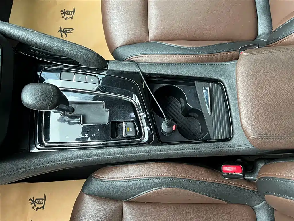 Dongfeng Fengshen AX7 2018 Classic 1.6T Automatic Elite