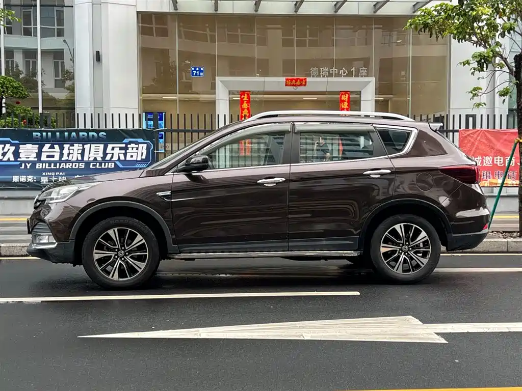 Dongfeng Fengshen AX7 2018 Classic 1.6T Automatic Elite