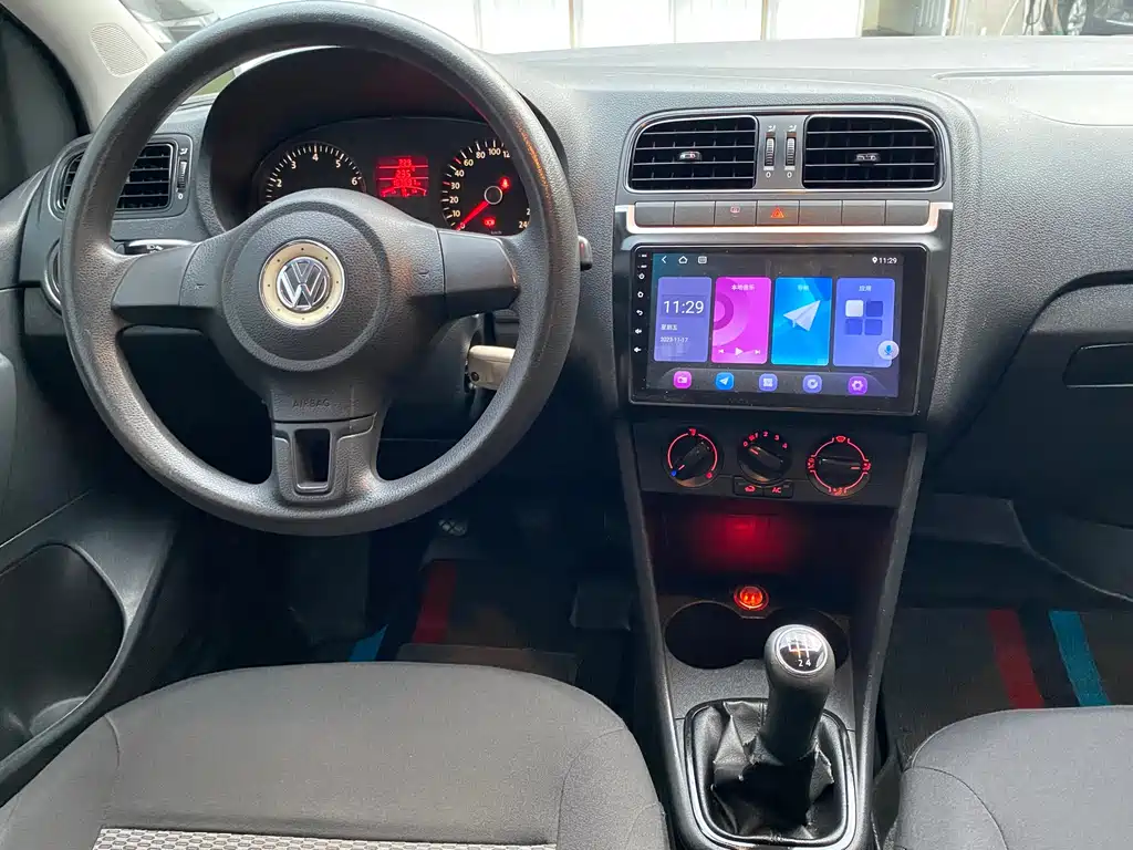Volkswagen Polo 2011 1.4L Manual Zhile Edition