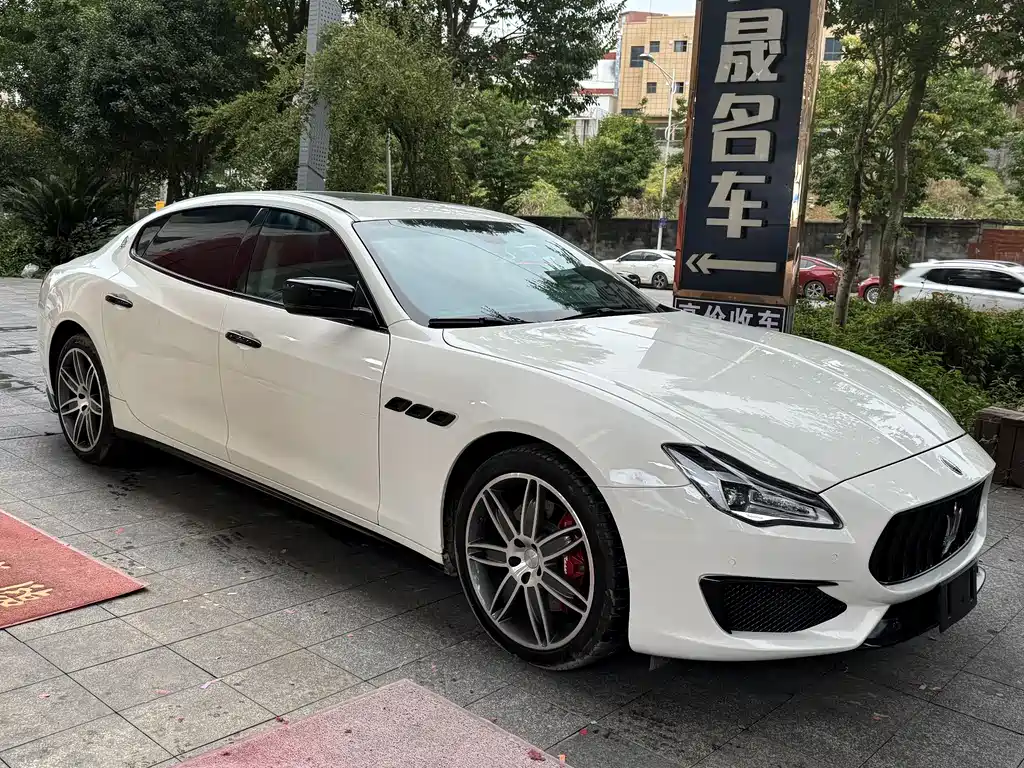 Maserati Quattroporte 2013 3.0T Standard