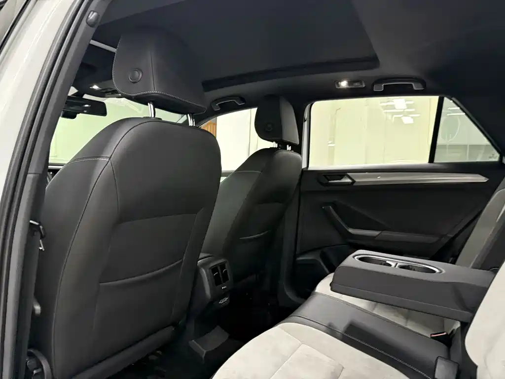 Volkswagen T-ROC 2020 280TSI DSG FWD R-Line Pro