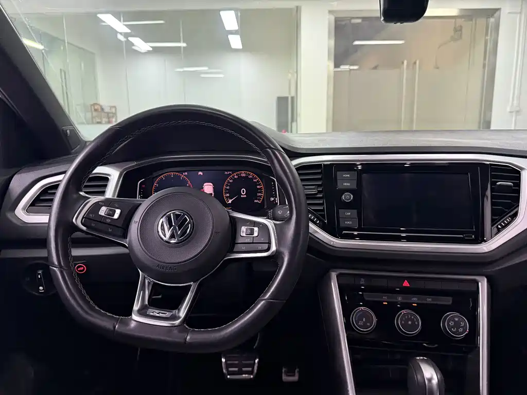 Volkswagen T-ROC 2020 280TSI DSG FWD R-Line Pro