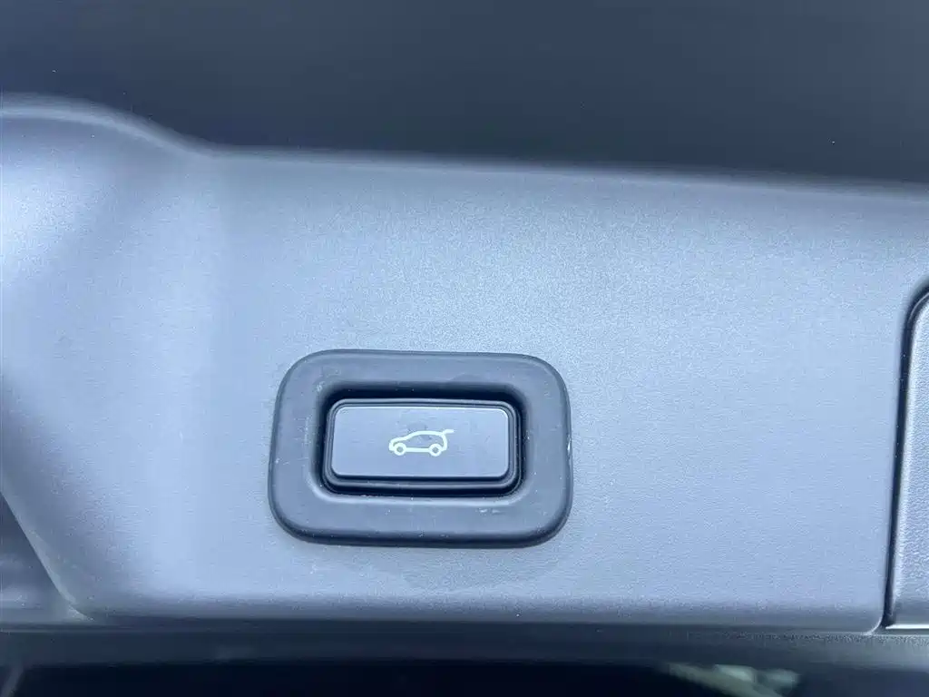 Range Rover Evoque L 2021 249PS R-Dynamic First Edition