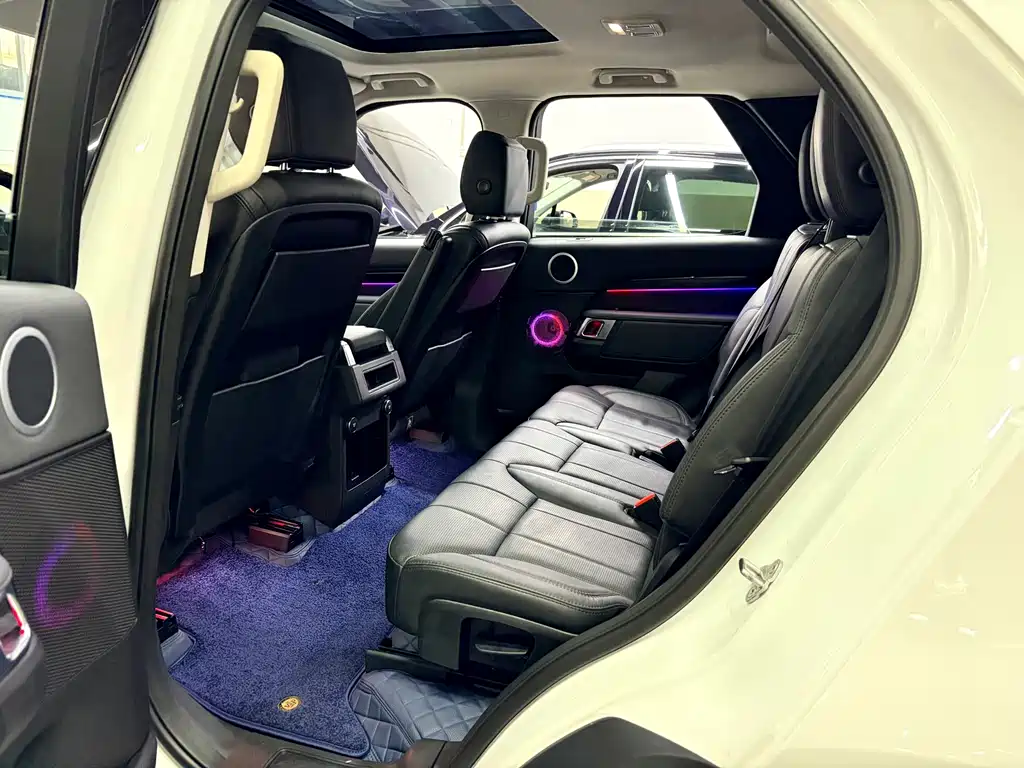 Land Rover Discovery 2018 2.0T SE