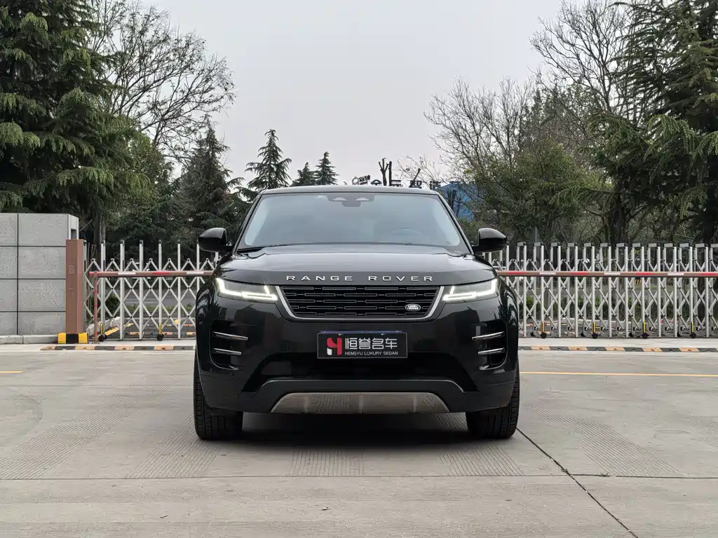 Range Rover Evoque L 2024 SE