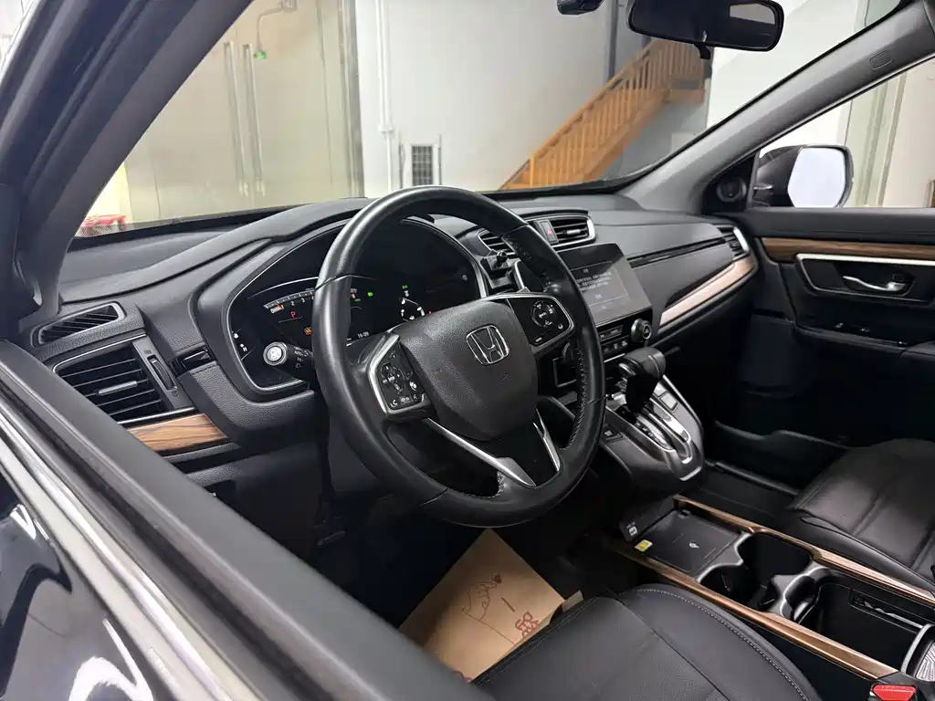 Honda CR-V 2021 240TURBO CVT 2WD Fashion Edition