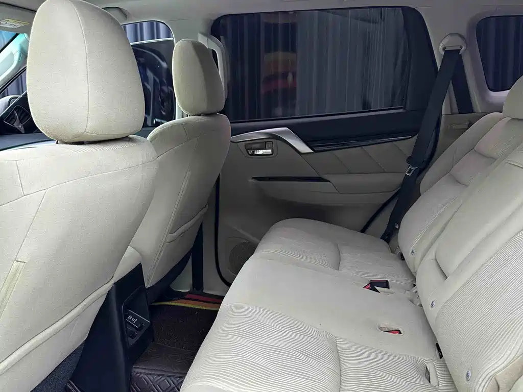 Mitsubishi Pajero 2019 3.0L Middle East Edition