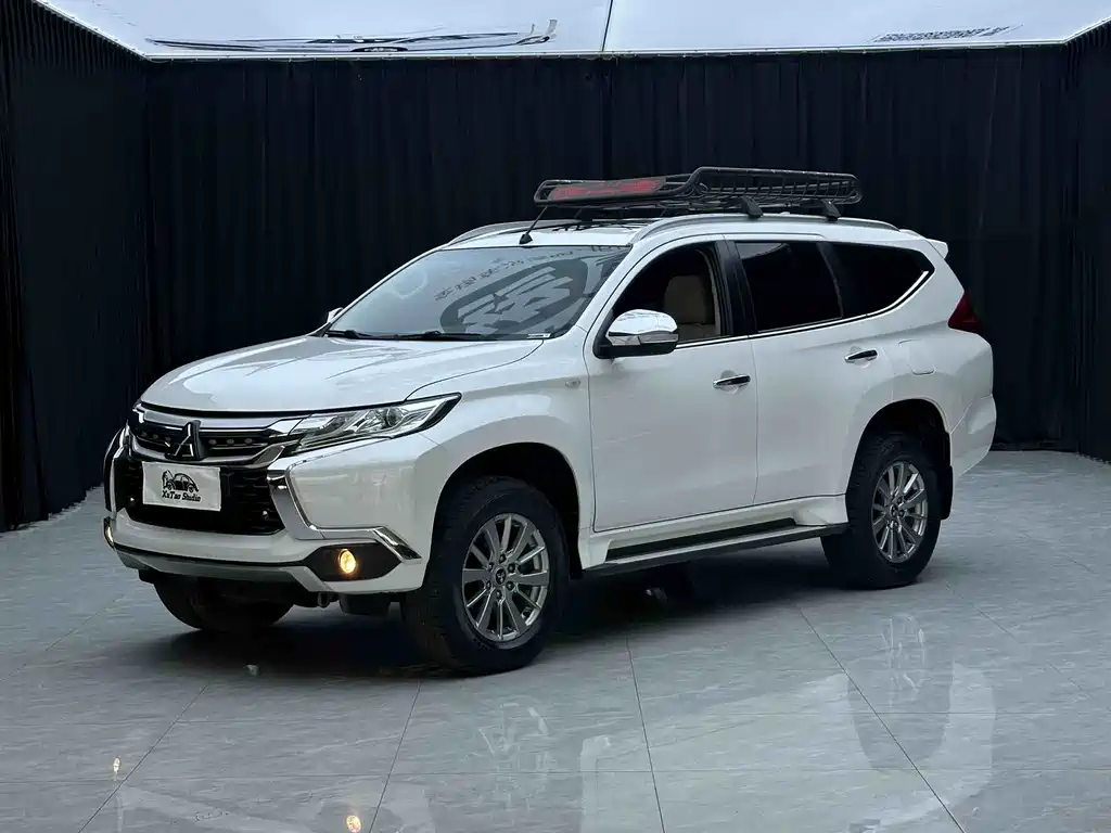 Mitsubishi Pajero 2019 3.0L Middle East Edition