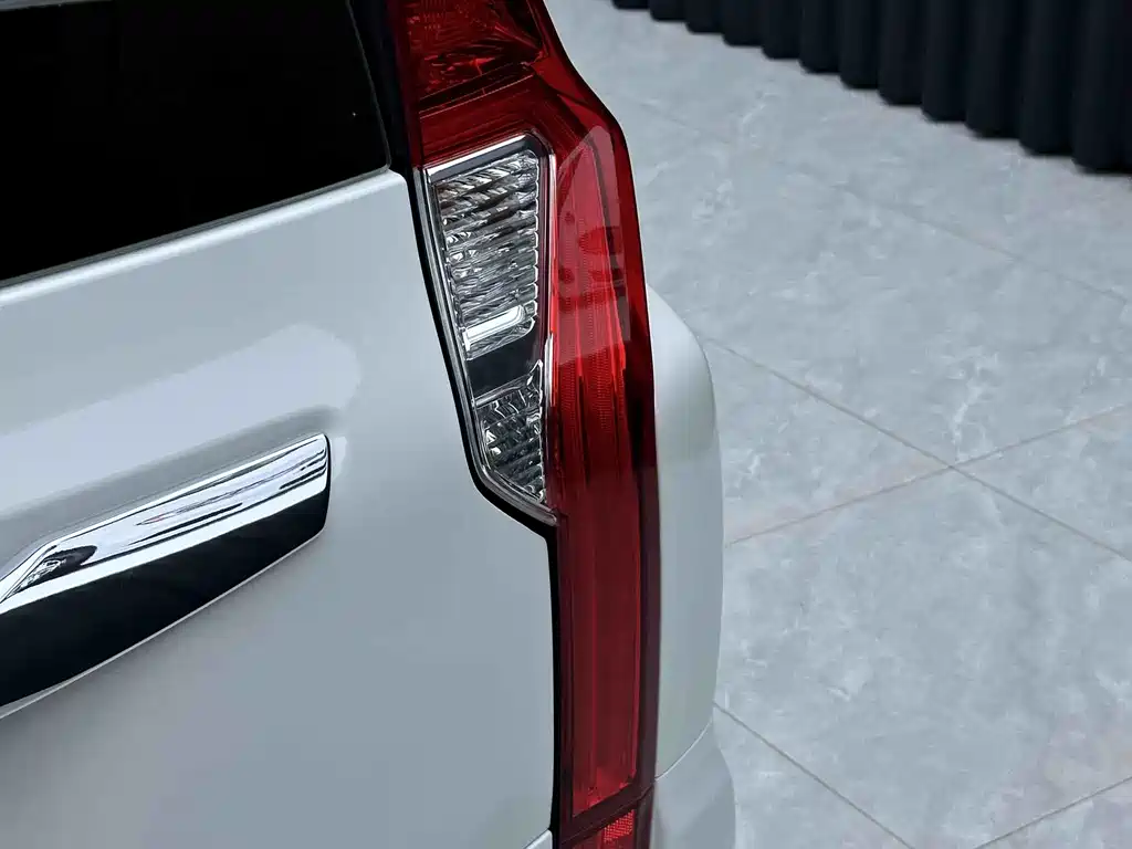 Mitsubishi Pajero 2019 3.0L Middle East Edition