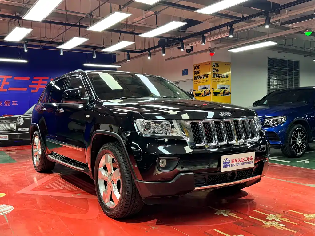 Jeep Grand Cherokee 2012 3.6L Flagship Edition