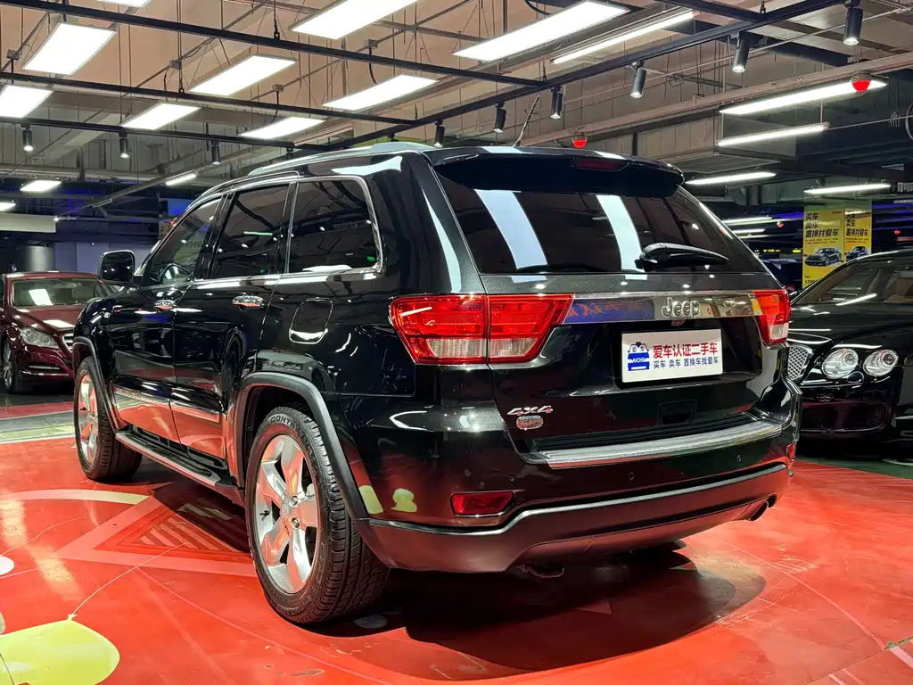 Jeep Grand Cherokee 2012 3.6L Flagship Edition