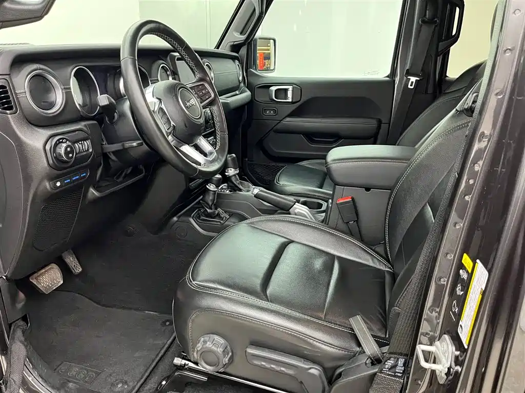 Jeep Wrangler 4xe Sahara 2021