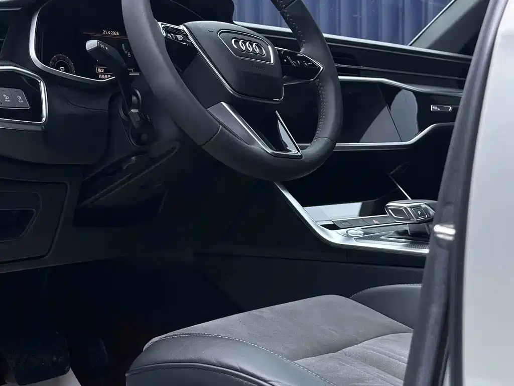 Audi A6L 2019 45 TFSI Zhenxuan Dynamic Edition