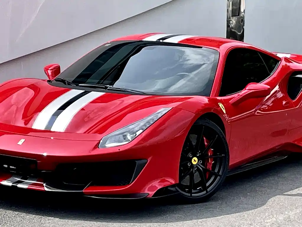 Ferrari 488 Pista