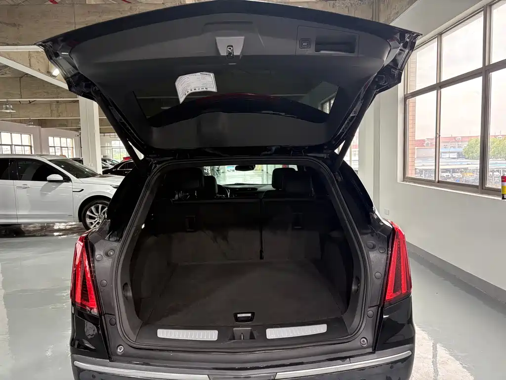 Cadillac XT5 2022 2.0T FWD Luxury