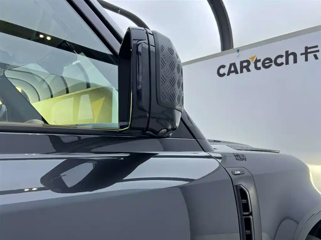 Land Rover Defender 2023 110 3.0T P400 Dark Edition