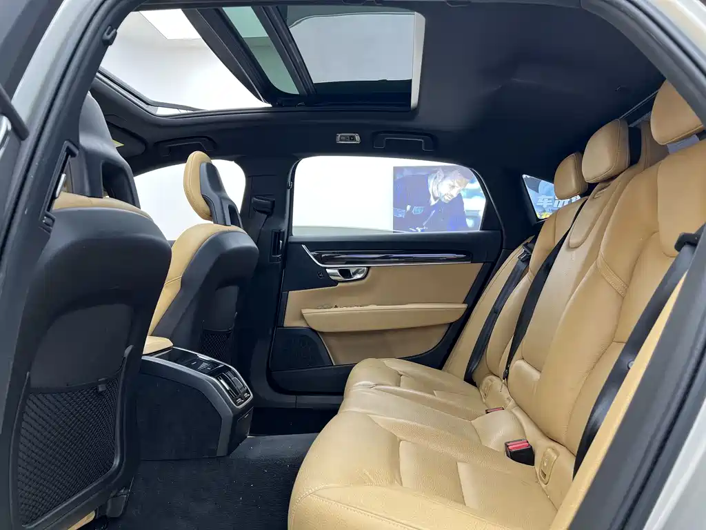 Volvo S90 2018 T4 Zhiyuan Edition