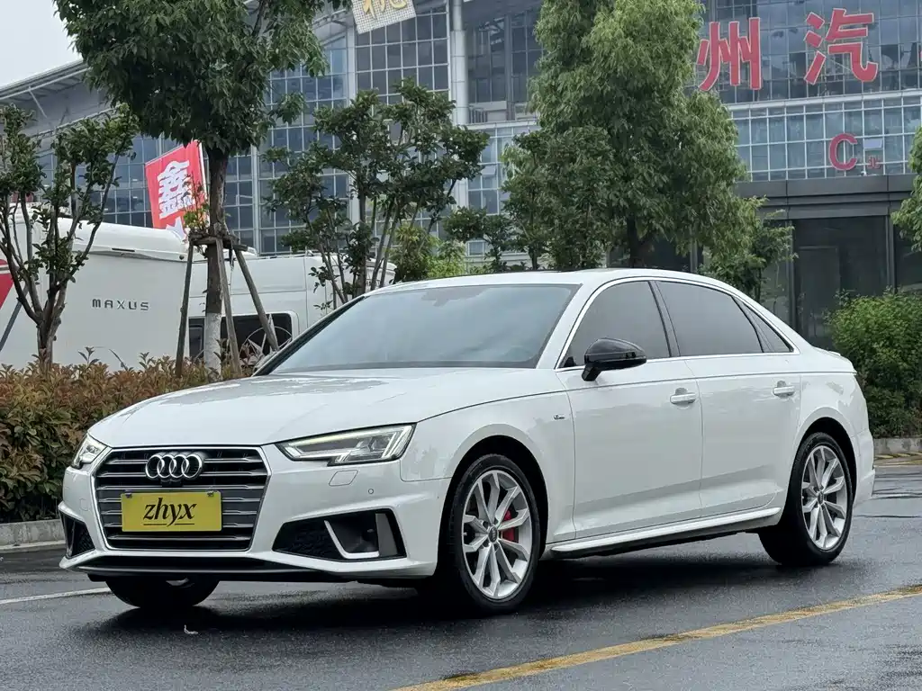 Audi A4L 2018 30th Anniversary Edition 45 TFSI quattro Sport