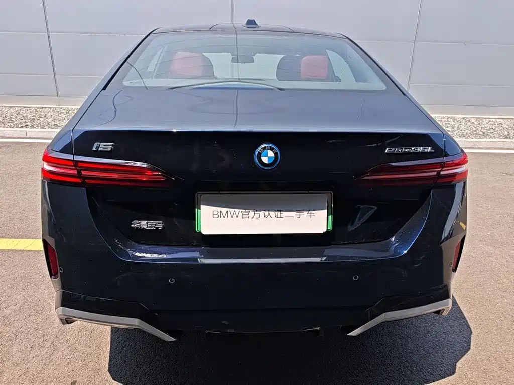 BMW i5 2024 eDrive 35L M Sport Package