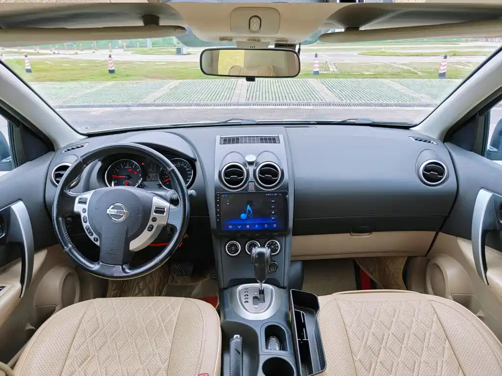 Nissan Qashqai 2012 2.0XV Lei CVT 2WD
