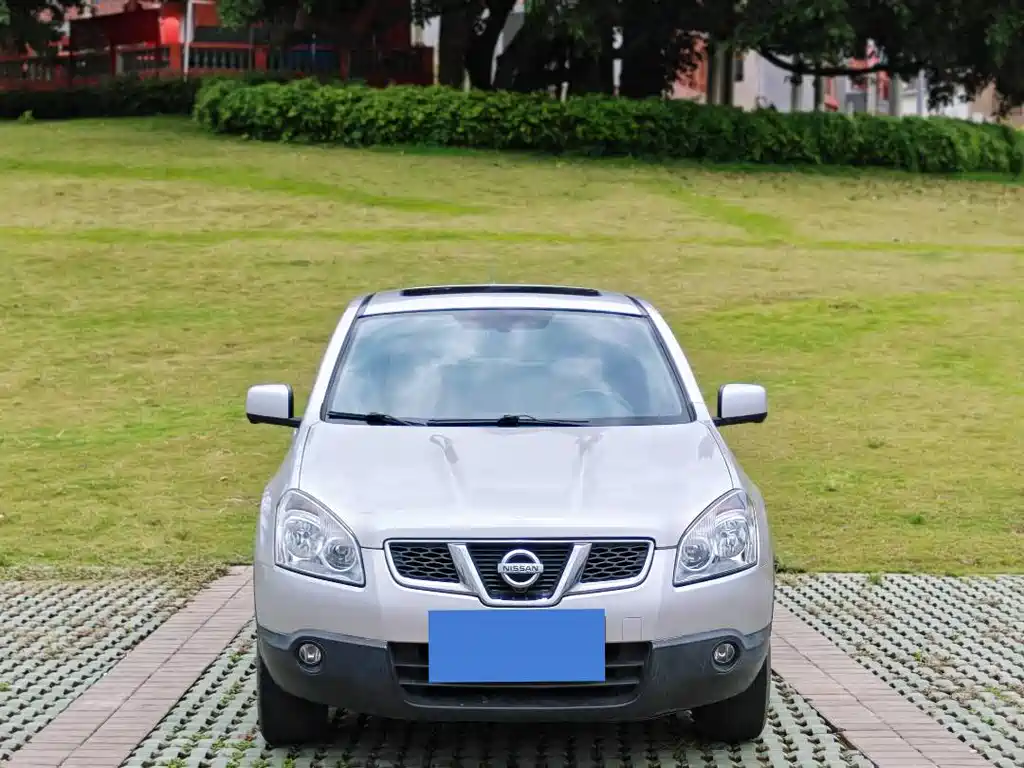 Nissan Qashqai 2012 2.0XV Lei CVT 2WD