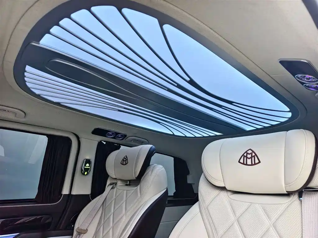 Mercedes-Benz Vito 2023 2.0T Business Edition 7-Seater
