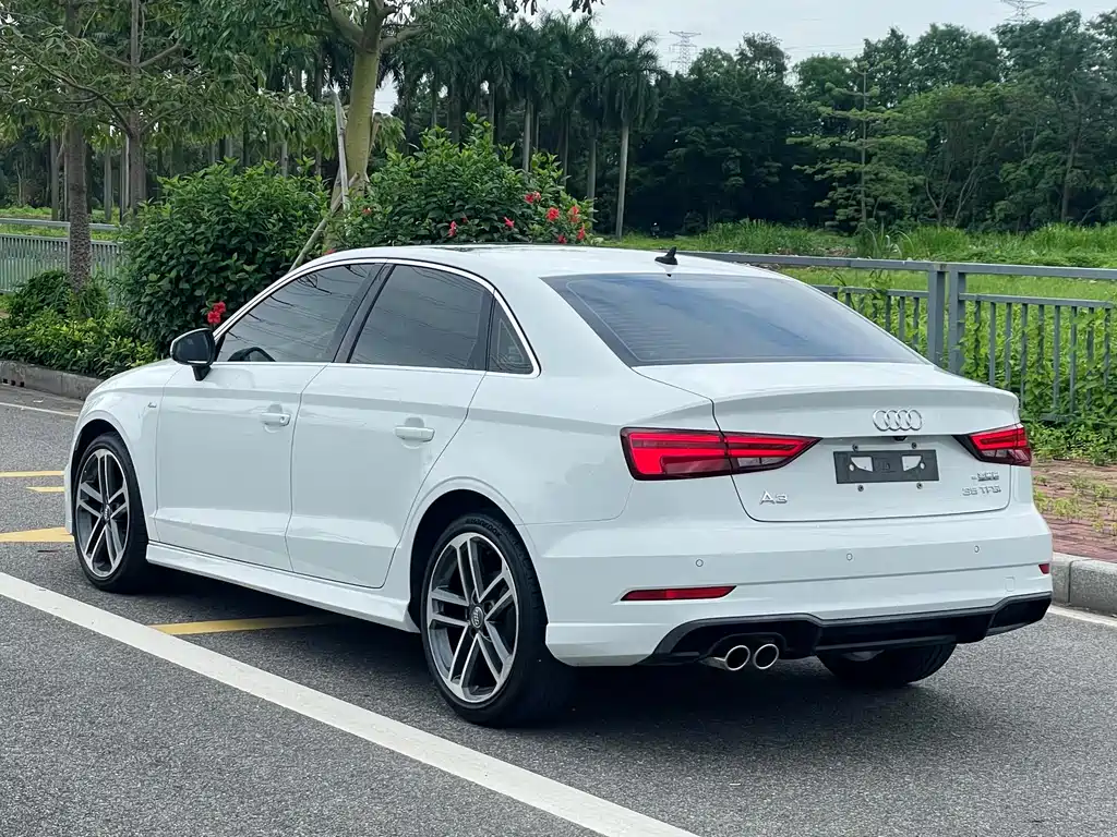 Audi A3 2020 Limousine 35 TFSI Sport China VI
