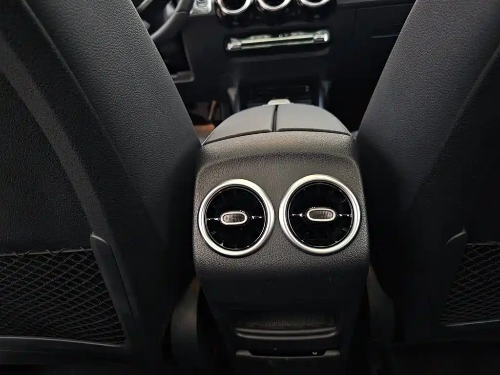 Mercedes-Benz GLB 2024 Facelift GLB 200 Dynamic