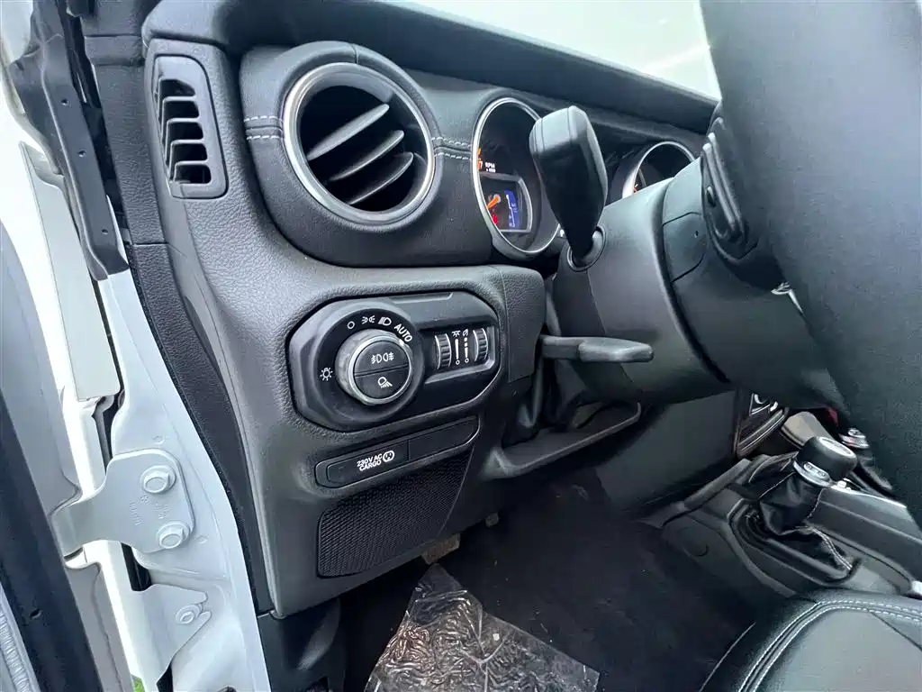2023 Jeep Gladiator Overland 3.6L