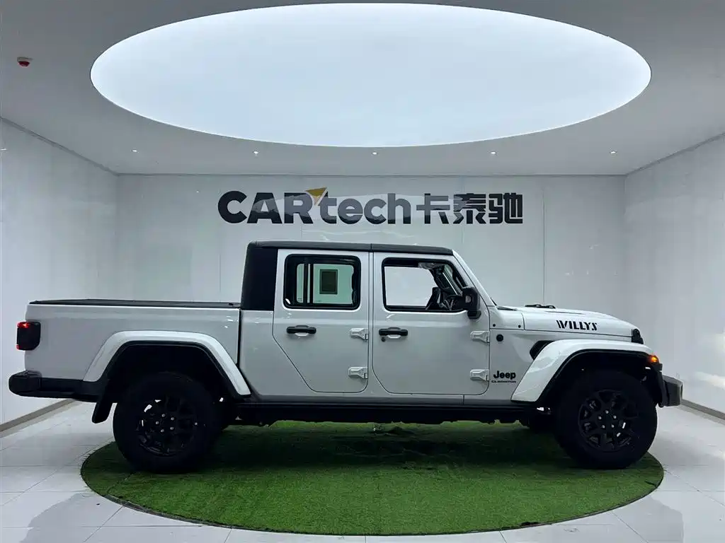2023 Jeep Gladiator Overland 3.6L
