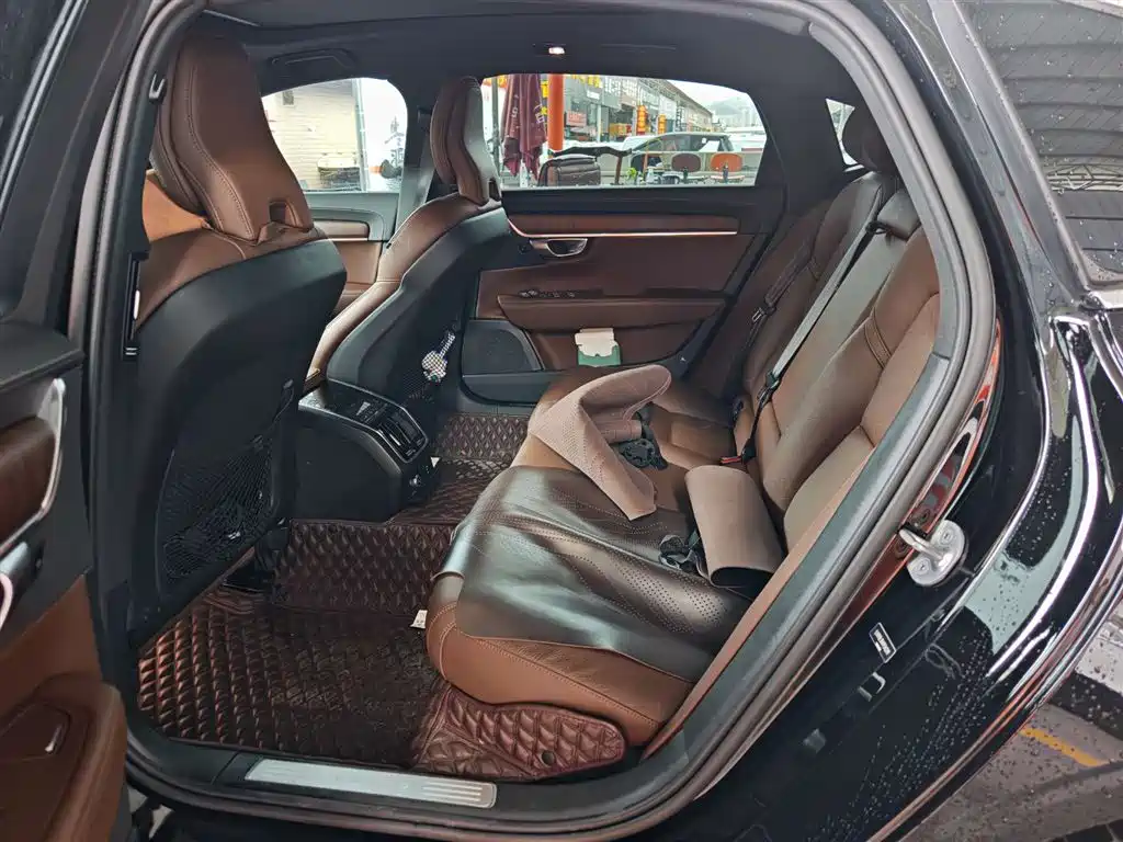 Volvo S90 2023 B5 Inscription