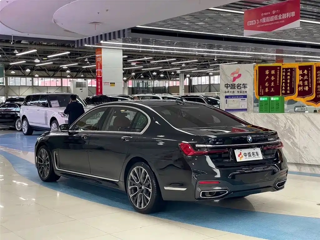 BMW 7 Series 2019 740Li xDrive Executive M Sport Package