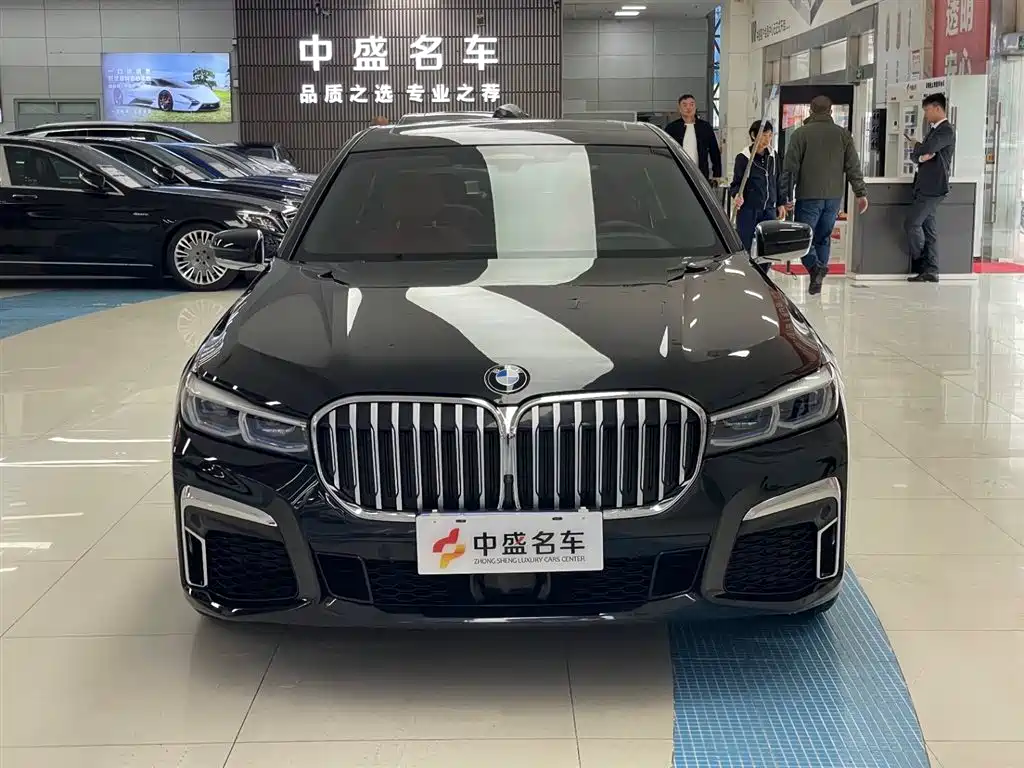 BMW 7 Series 2019 740Li xDrive Executive M Sport Package