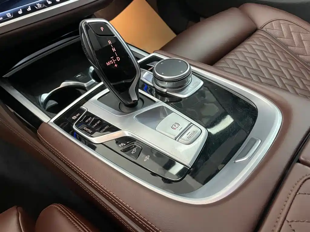 BMW 7 Series 2019 740Li xDrive Executive M Sport Package