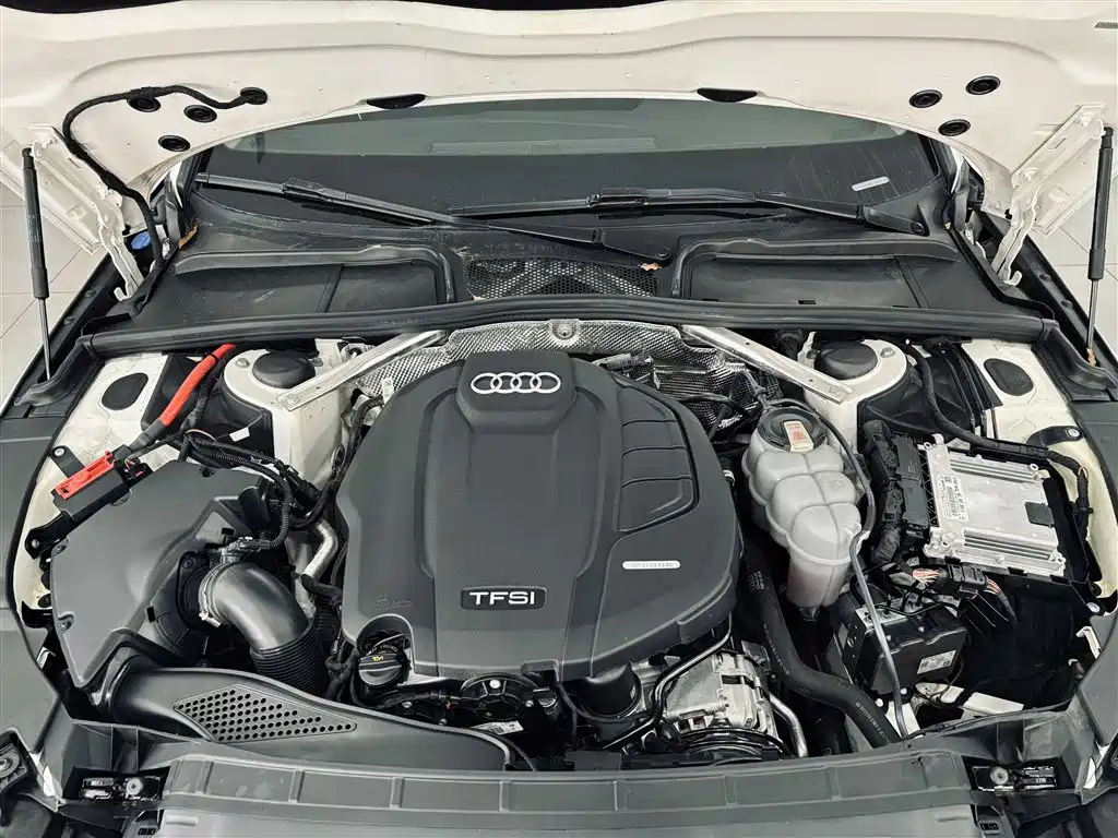 Audi A4L 2022 40 TFSI Fashion Dynamic