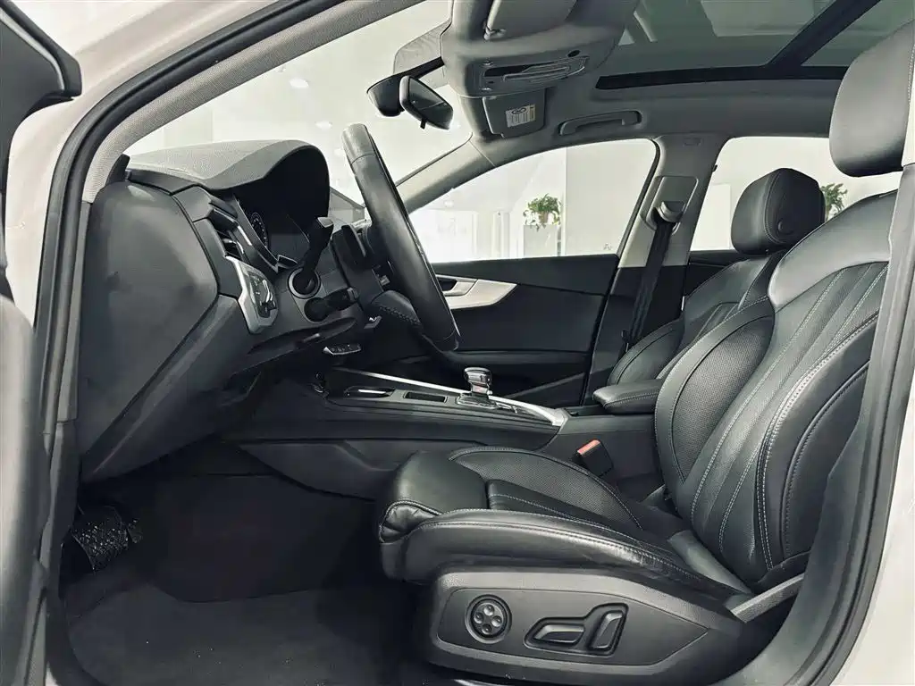 Audi A4L 2022 40 TFSI Fashion Dynamic