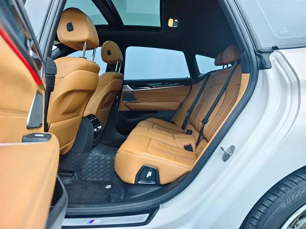 BMW 6 Series GT 2021 630i M Sport Package - фото 13